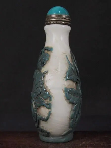 Chinese Carved Glass Snuff Bottle