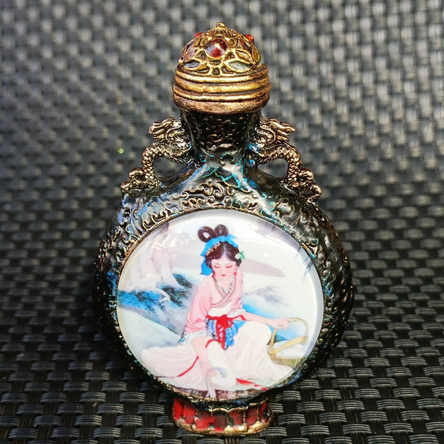 Chinese Vintage Art Snuff Bottle