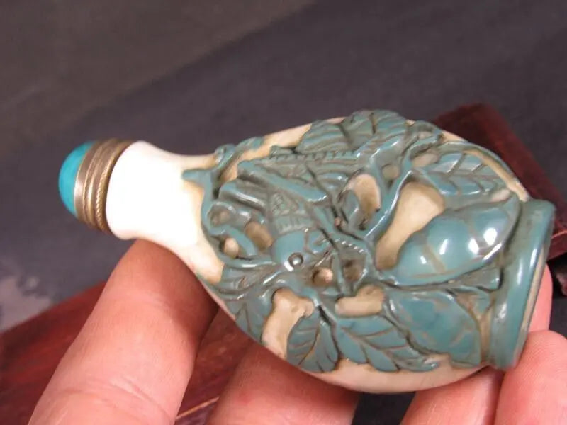 Chinese Carved Glass Snuff Bottle